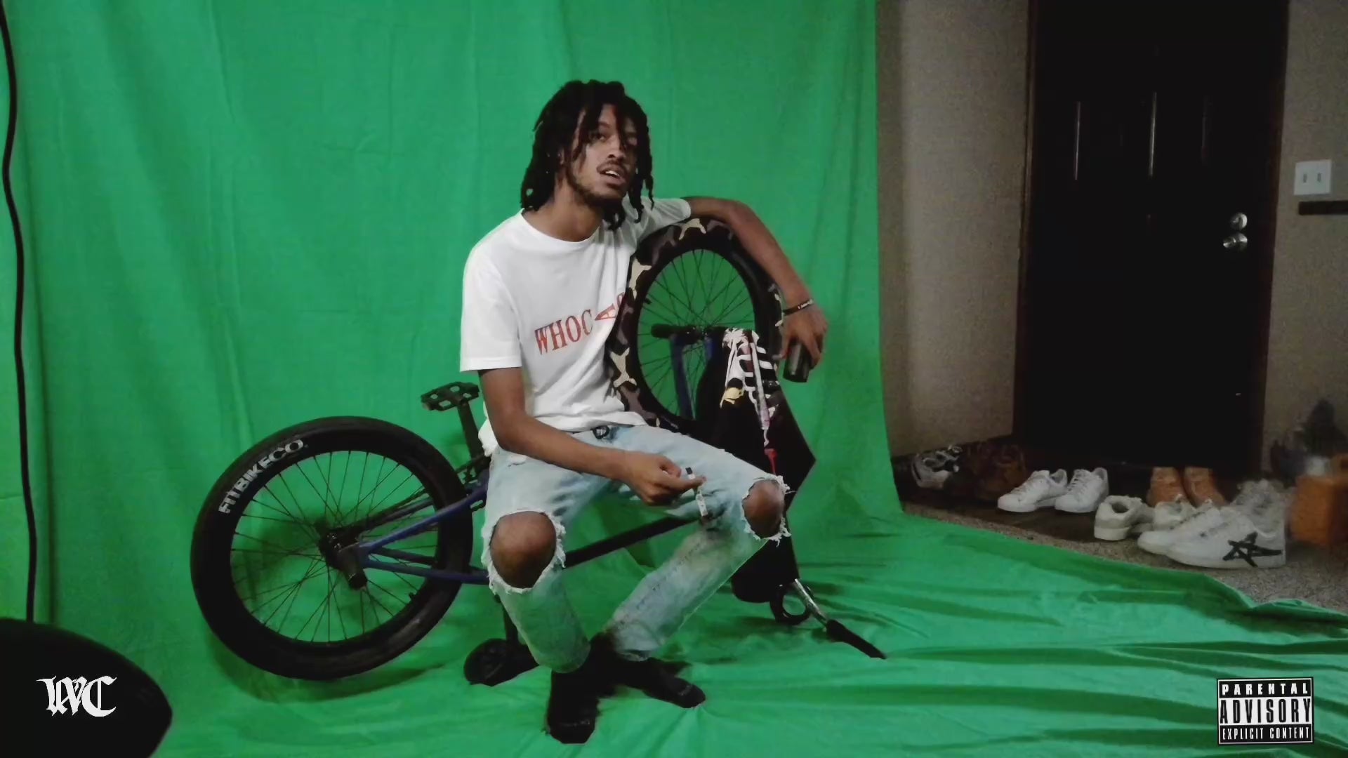 Load video: 